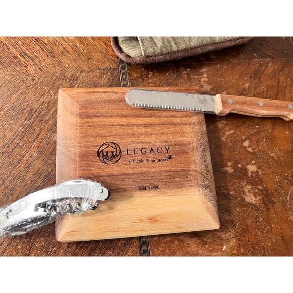 NWT Legacy Waxed 2 Wine Bottle Cooler Bag Cutting Board Knife and Bottle Opener - Picture 3 of 14